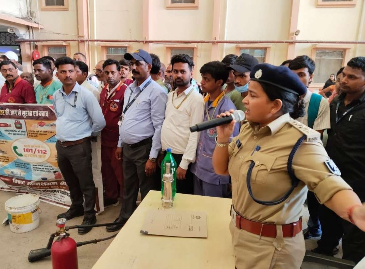 नारायण मेडिकल कॉलेज में अग्नि सुरक्षा एवं बचाव पर विशेष प्रशिक्षण कार्यक्रम आयोजित