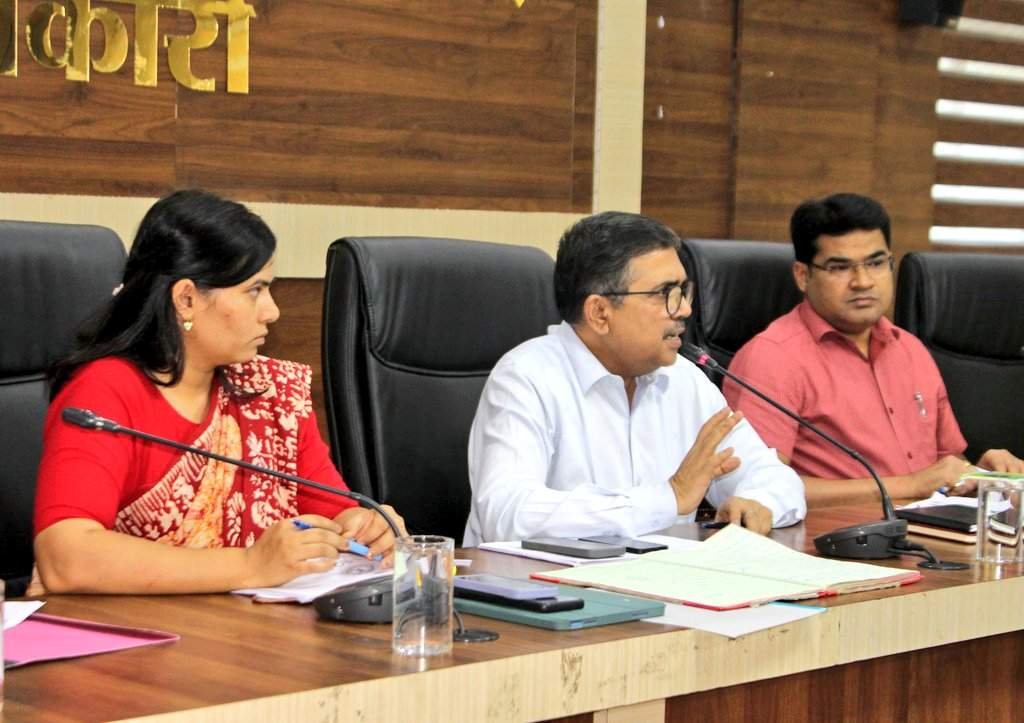 बोकारो में सड़क सुरक्षा पर सख्त कदम: अवैध पार्किंग पर लाइसेंस रद्द होगा