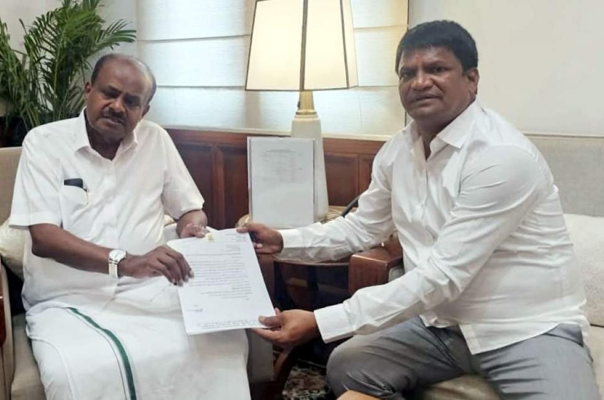 बोकारो स्टील प्लांट के बंद भवनों के आवंटन पर विवाद