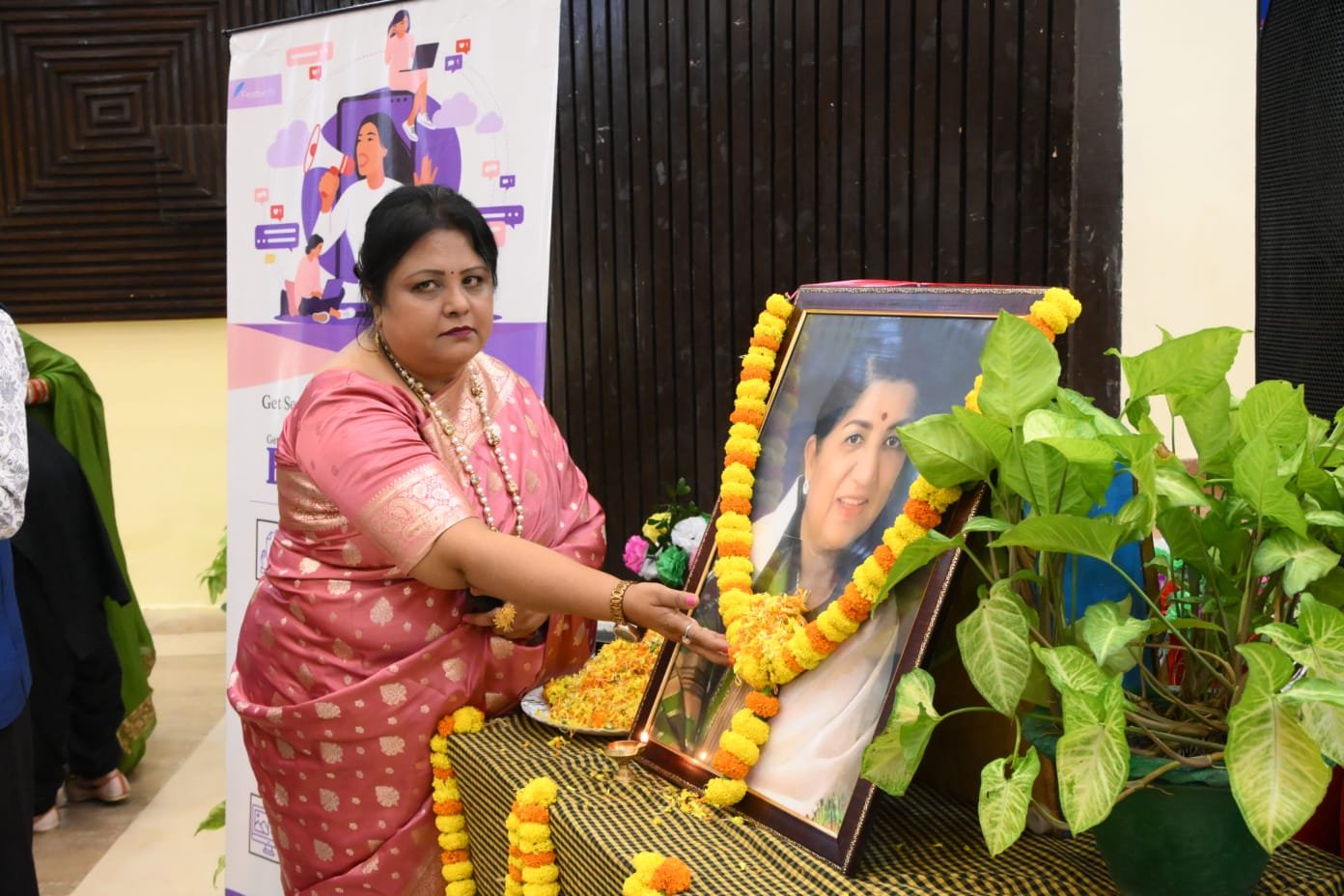 रांची में स्वर कोकिला लता मंगेशकर का जन्मदिन उत्सव धूमधाम से मनाया गया