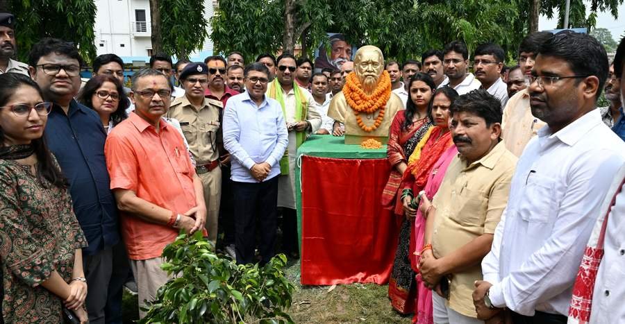 शिक्षा और नशामुक्ति से ही बनेगा समृद्ध समाज : उपायुक्त अजय नाथ झा
