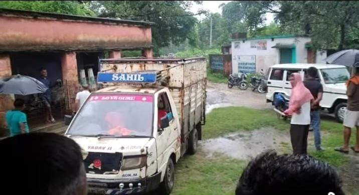 चंदनकियारी में मवेशी लदी पिकअप वैन जब्त, महिला तस्कर गिरफ्तार